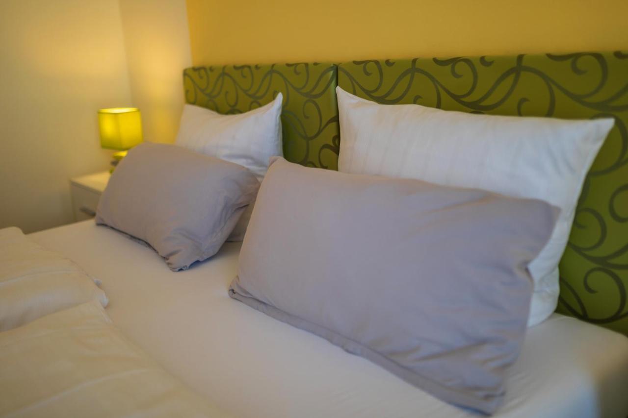 Landhotel Gillenfelder Hof Extérieur photo