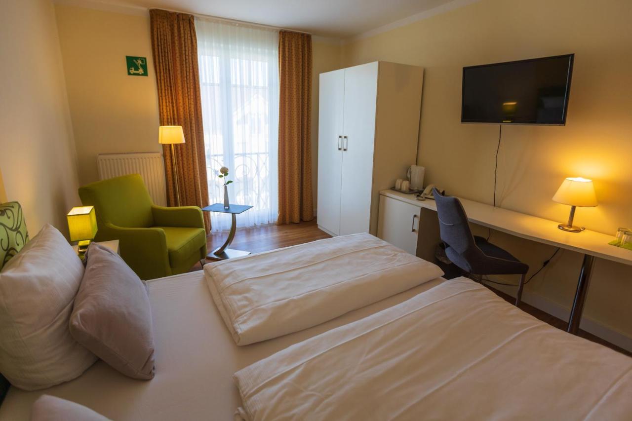 Landhotel Gillenfelder Hof Extérieur photo